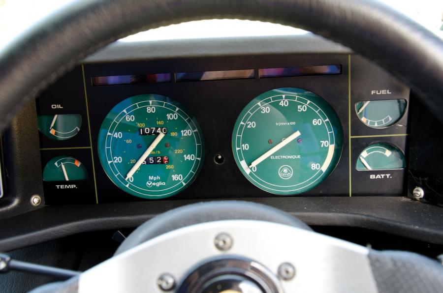 Lotus Esprit Series I 1978 года  (фото 7 из 13)